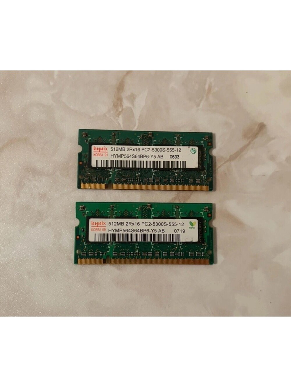 Lot of 2 Hynix 512MB DDR2 PC2-5300S Laptop RAM Memory HYMP564S64BP6-Y5 1GB Total